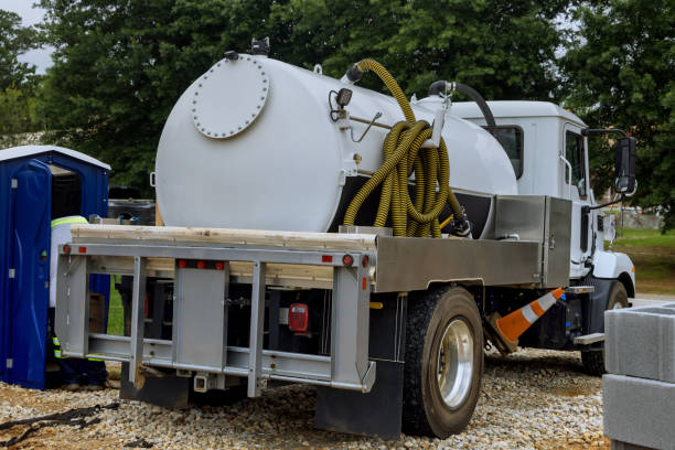 Best Portable restroom trailer rental  in Westfield, IN